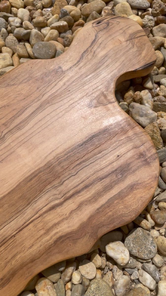 Primo piano della venatura del legno di mandorlo